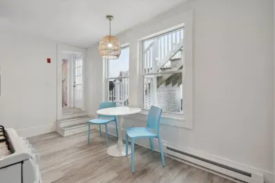 2-seater dining area