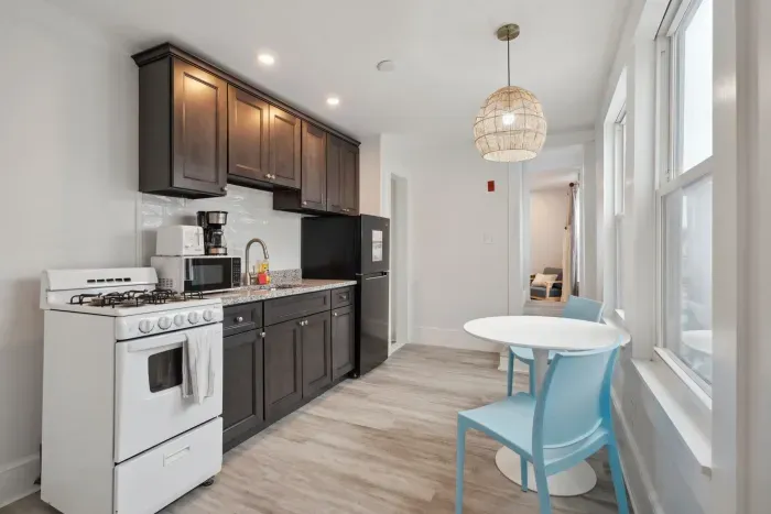 Well-equipped kitchen with all major appliances except a dishwasher