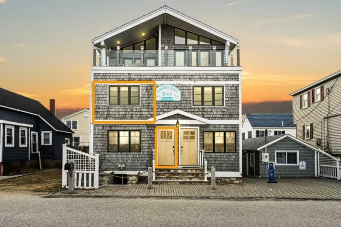 Welcome to Serendipity Beach Retreat - The Nautical unit!