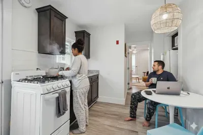 Well-equipped kitchen with all major appliances except a dishwasher