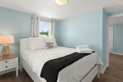 Bedroom with queen bed