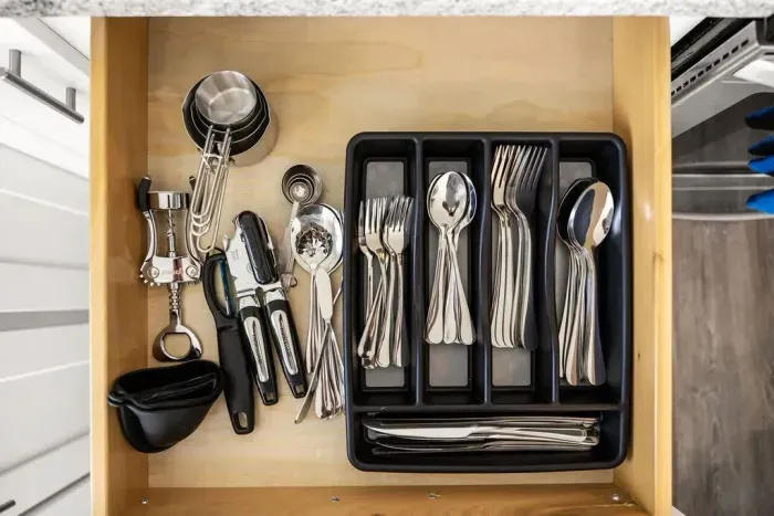 Fully-equipped kitchen