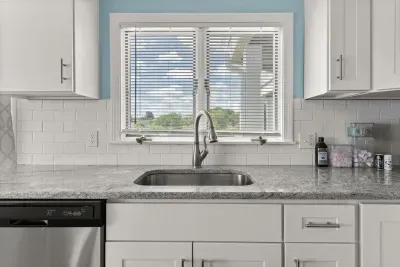 Fully-equipped kitchen