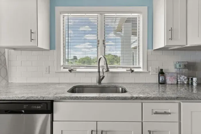 Fully-equipped kitchen