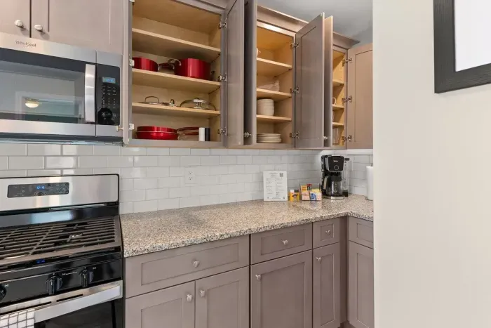 Fully-equipped kitchen