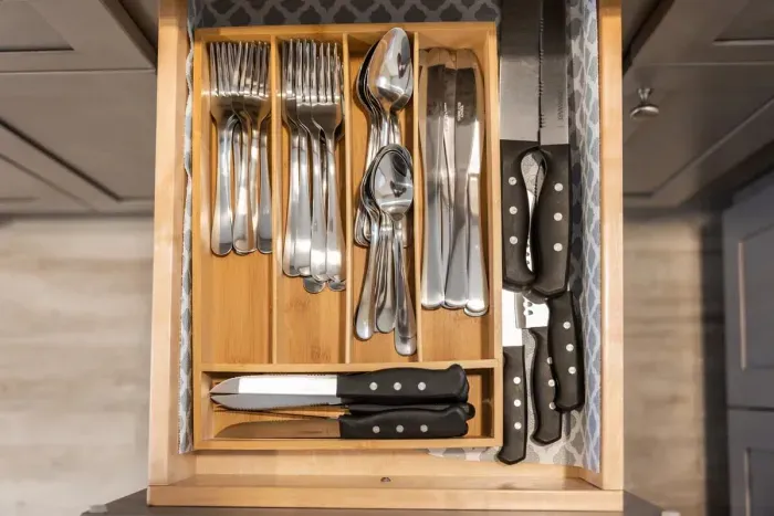 Fully-equipped kitchen