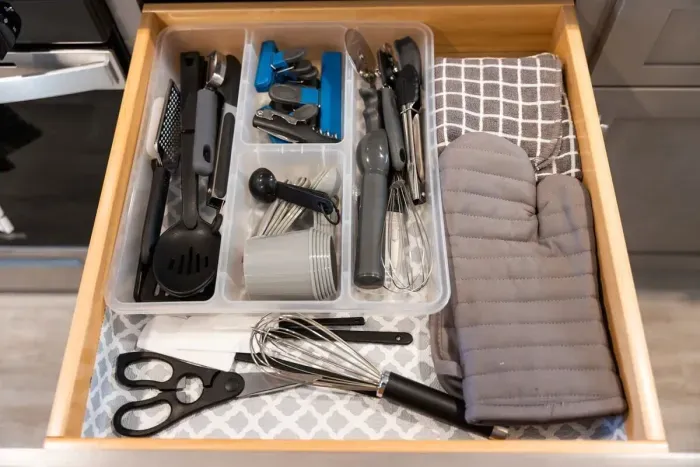 Fully-equipped kitchen