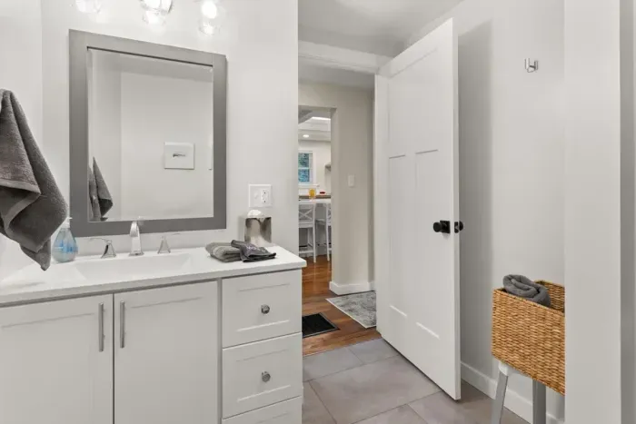 1st floor bathroom