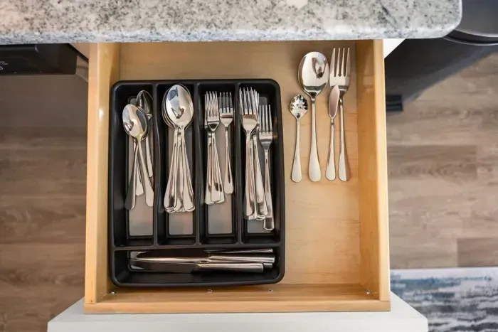 Fully-equipped open kitchen/living room