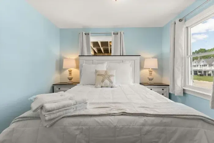 Bedroom with queen-sized bed