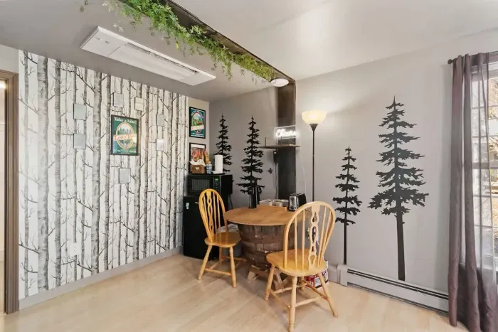 Kitchenette area features complimentary coffee, creamer and sugar, as well as a mini-fridge, toaster and microwave.