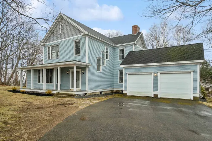 Welcome to Thistleberry Retreat! Please no parking in the garage, however there is plenty of driveway parking and you are welcome to store items like bikes and beach items in the garage!