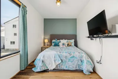 Bedroom with full-size bed