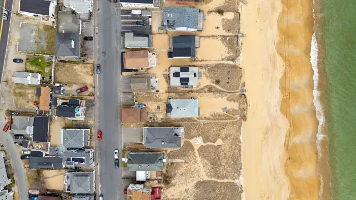 Arial photo of our property, 1 block to the nearest public beach access and 3 blocks to the Salisbury Center.