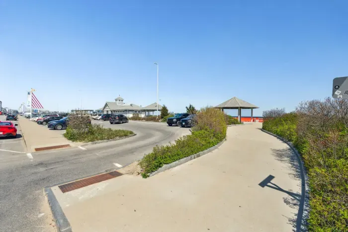 Paid parking spots nearby. See the parking instructions for the free on site spot!