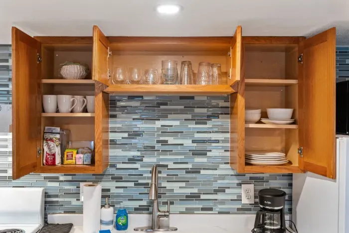 Fully redesigned kitchen! This kitchen is fully equipped with all the essentials