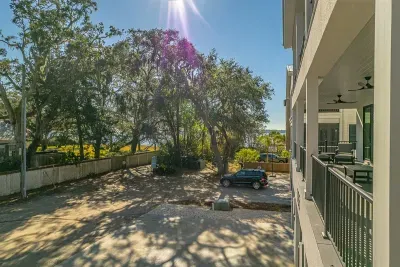 Cottage Christine"s view to the ocean/sound and Jekyll Island