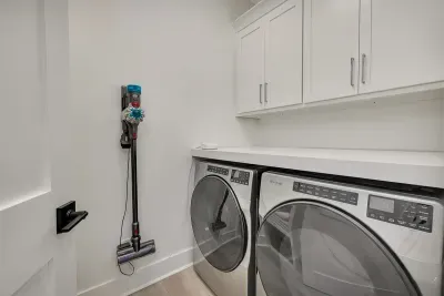 Guest Laundry Room