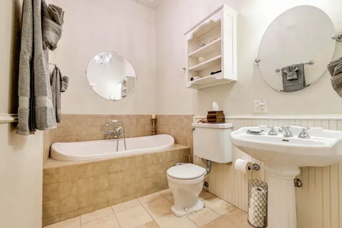 The Seclusion Suite - image 22 of 24