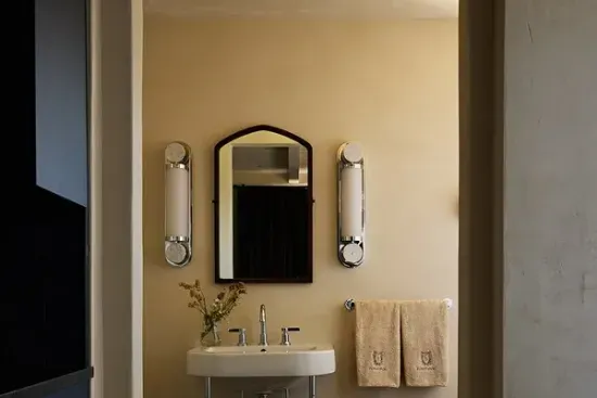 Flintlock Guesthouse