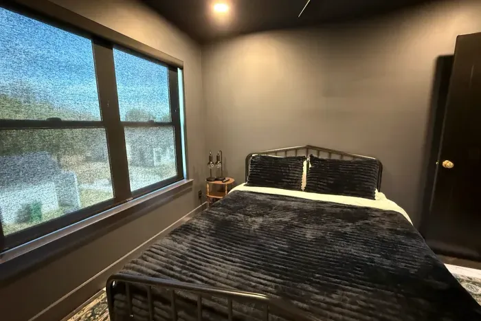 The County Suite - image 5 of 12