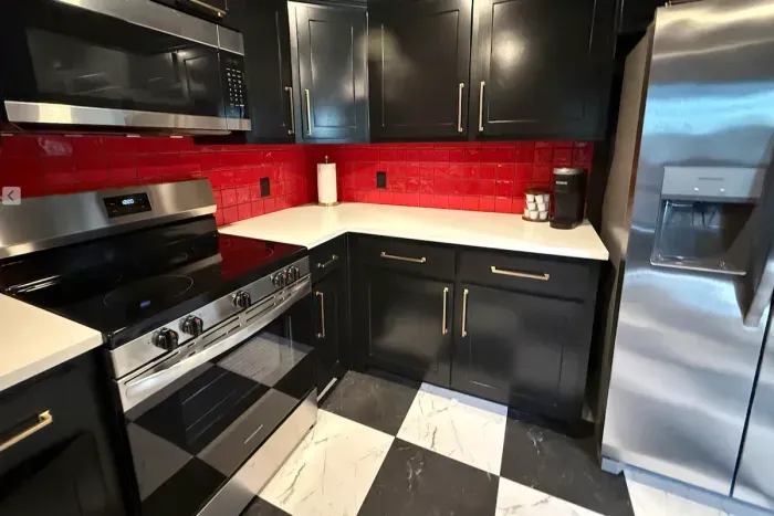 The County Suite - image 2 of 12