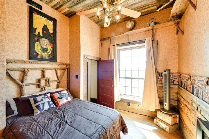 The Bunkhouse Suite - image 2 of 30