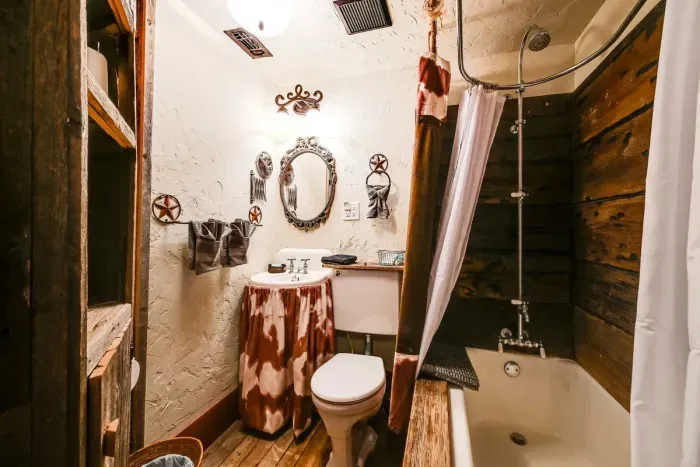 The Bunkhouse Suite - image 16 of 30