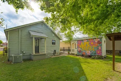Harvest Moon Cottage - image 50 of 51
