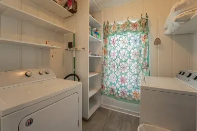 Harvest Moon Cottage - image 38 of 51