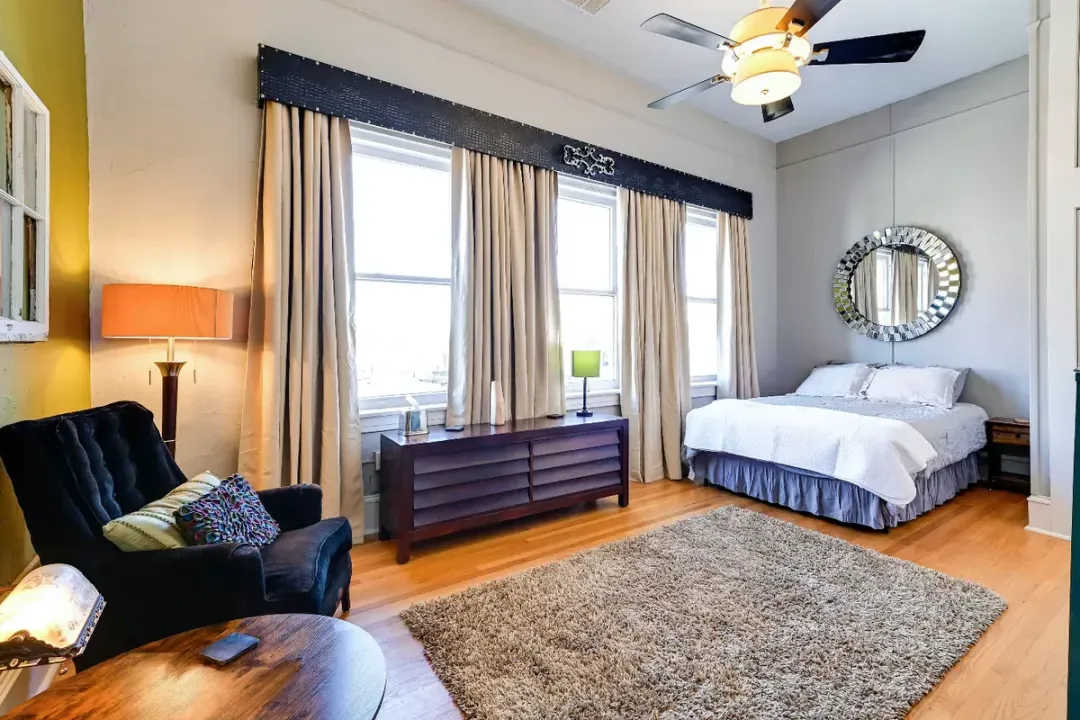 The Dean Martin Suite - image 1 of 28