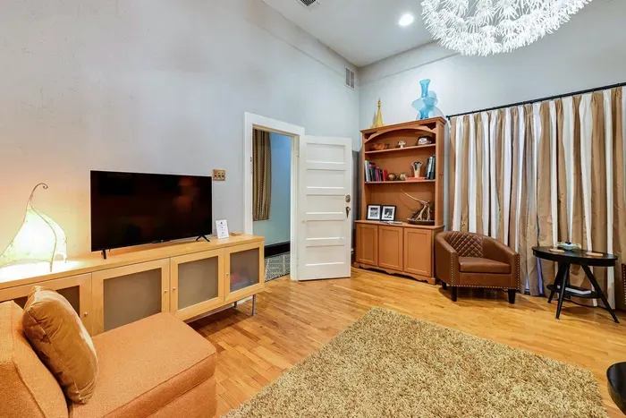 The Dean Martin Suite - image 12 of 28