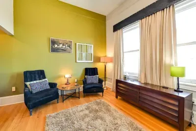 The Dean Martin Suite - image 18 of 28
