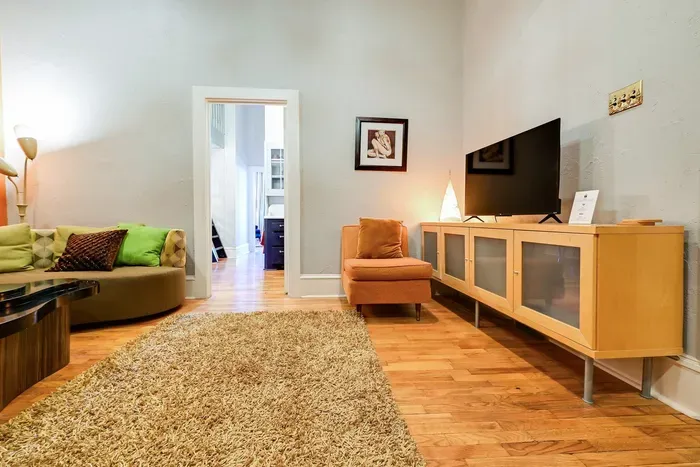 The Dean Martin Suite - image 14 of 28