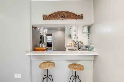 Pecan Street - image 5 of 27
