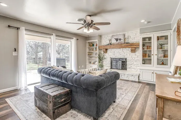 Pecan Street - image 8 of 27