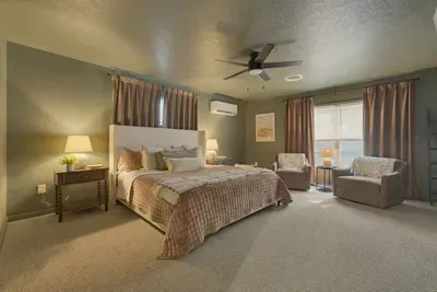 The Holman House - image 36 of 63