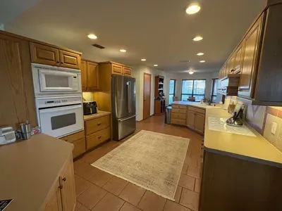 Family Lakefront Home with Large Porch - image 22 of 25