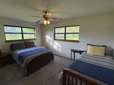 Family Lakefront Home with Large Porch - image 16 of 25