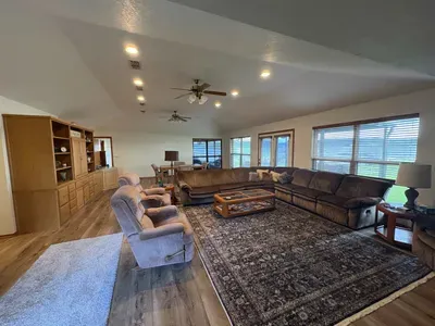 Family Lakefront Home with Large Porch - image 11 of 25