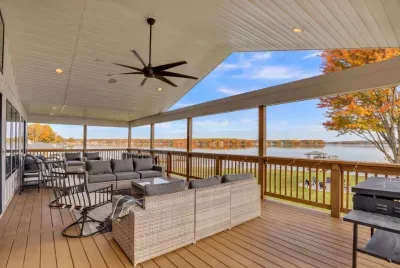 Deck - Upstairs 3 - Fall