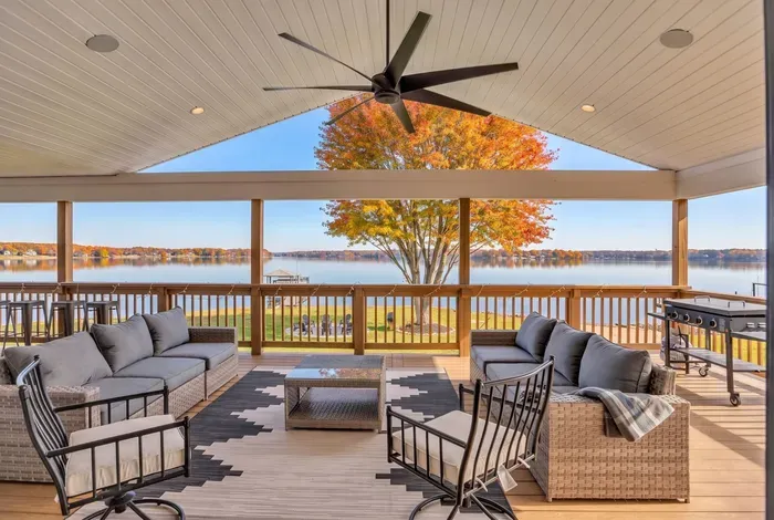 Deck - Upstairs 1 - Fall