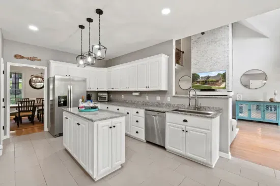 Our kitchen has everything you need... cook up a delicious meal, brew fresh coffee, or keep your favorites perfectly stored and ready to enjoy!