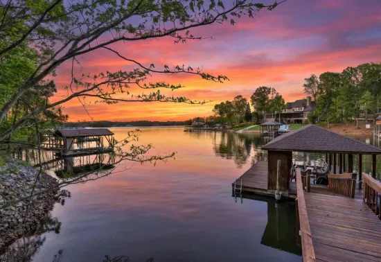Your front-row seat to the lake—this private dock offers tranquil views, gentle waters, and an ideal launch point for boating, kayaks, swimming, or sunset watching.