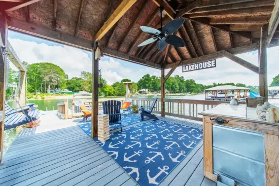Grab your favorite drink and relax under our covered seating area on the dock.