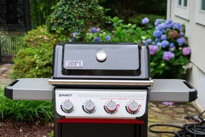 Fire up the BBQ and grill up some steaks or burgers at any time.