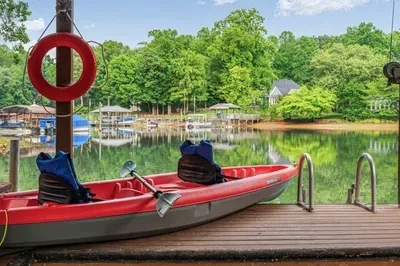 Grab a kayak and explore nature and the lake on our quiet cove (lifejackets provided).
