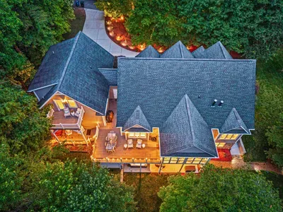 Overhead view to give you a bird's-eye perspective of the home.