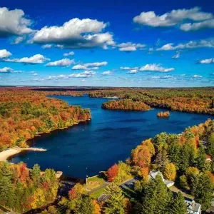 Community Amenities.  Located in the Lake Naomi Club, guests enjoy pools, private lake & beaches, boating, tennis & pickleball, golf, fitness center, trails, dining, and year-round activities in a premier four-season community.  7 night stay min req.