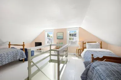 Ideal for family trips, the additional space in our loft ensures ample room for everyone, making your stay comfortable and convenient.